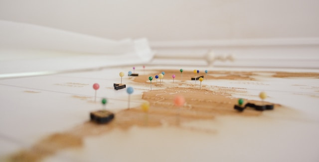 map with pins in it to depict the customer sales journey